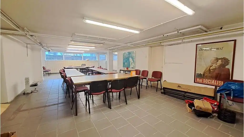 Ruime kantoor- of handelsruimte te huur in Zeebrugge foto 10