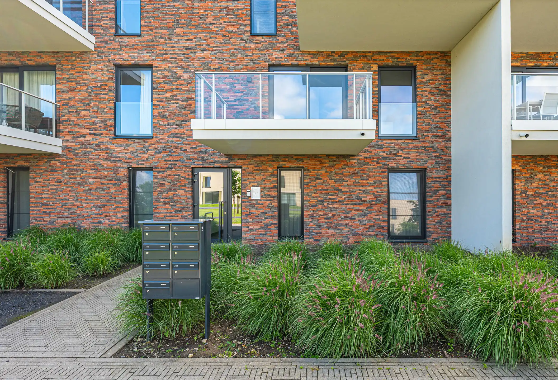 Modern appartement met ruim terras  foto 2