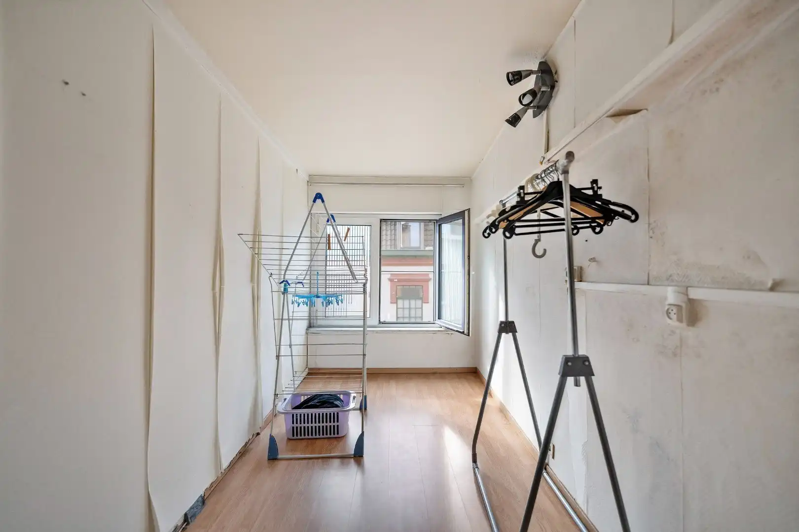 Gezellige woning met 4 slaapkamers en toffe stadstuin in Menen foto 12