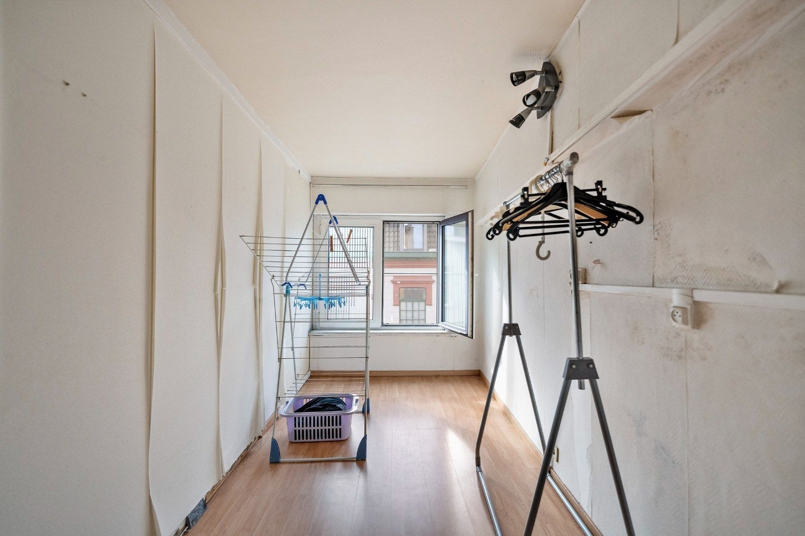 Gezellige woning met 4 slaapkamers en toffe stadstuin in Menen foto 12