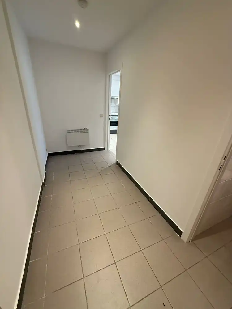 GELIJKVLOERS APP. MET 2 SLAAPKAMERS BRUSSELSESTEENWEG MELLE foto 10