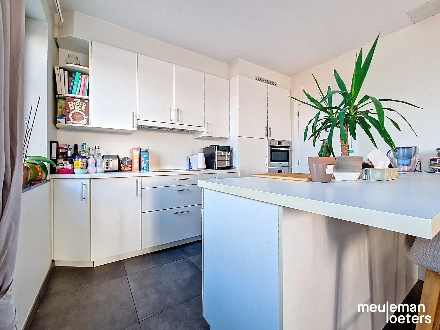 Lichtrijk appartement met ruime woonvolumes foto 8