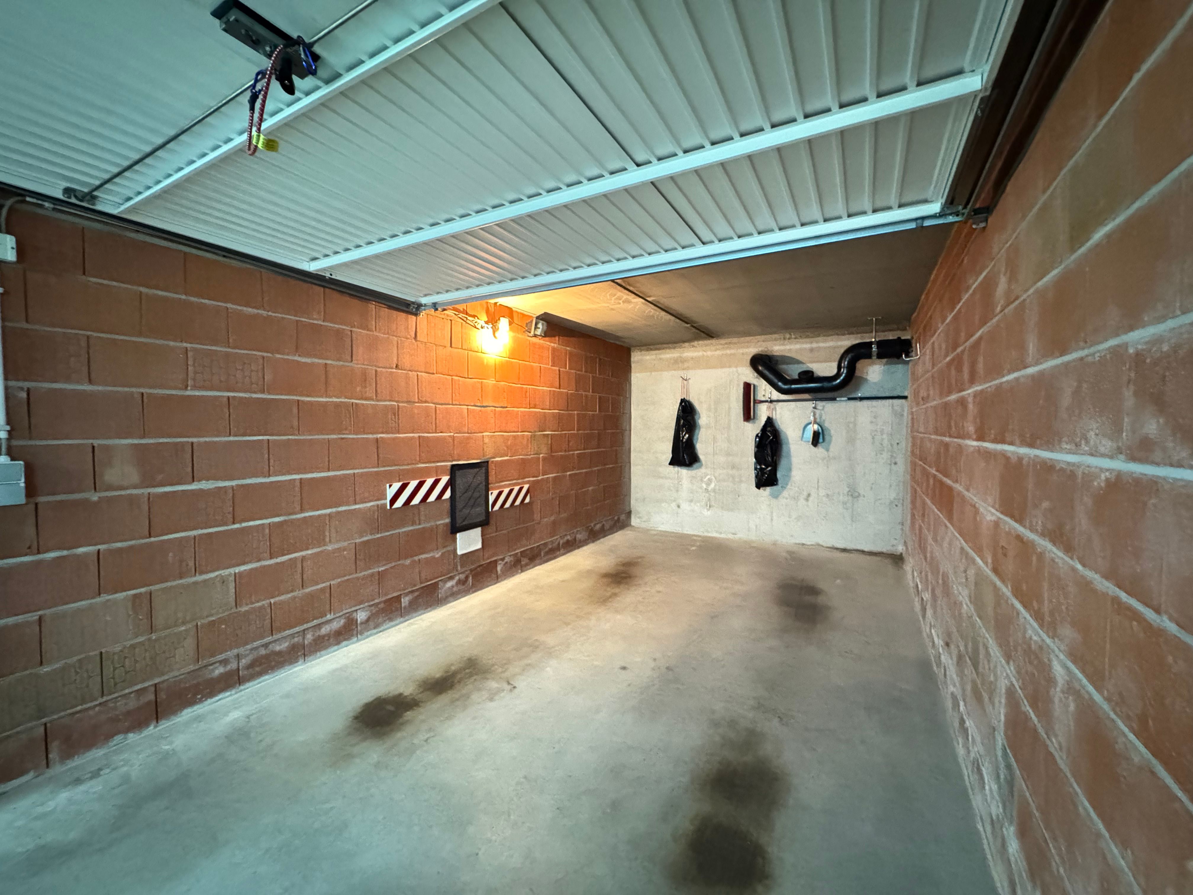Garagebox vlakbij Jachthaven foto 3