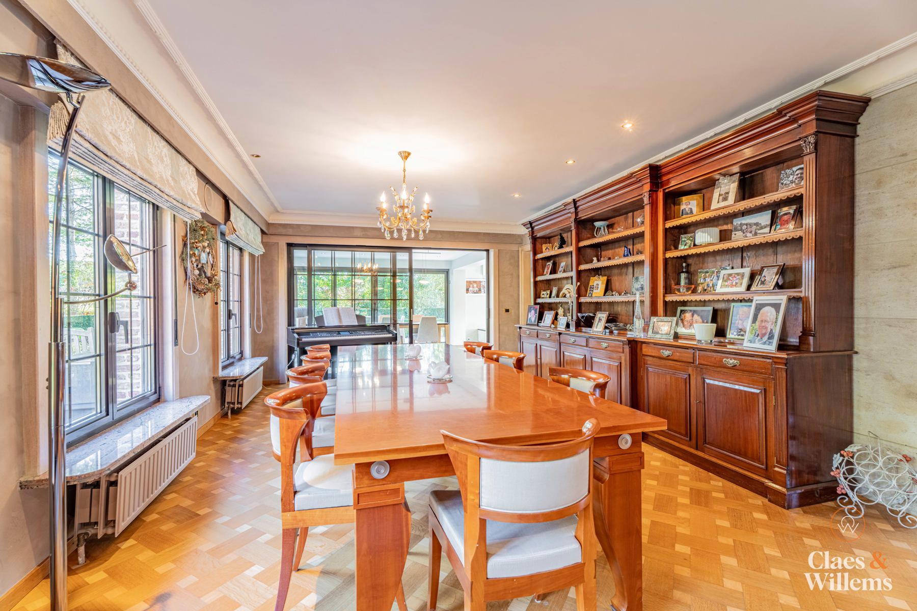 Ruime gezinswoning met praktijk- of kantoorruimte foto 15