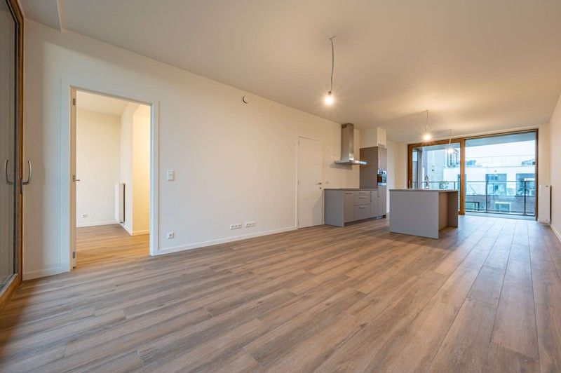 ! LAATSTE KANS AANKOOP 6% BTW ! Instapklaar 2 slaapkamerappartement in residentie DAC'ART Izegem. foto 2