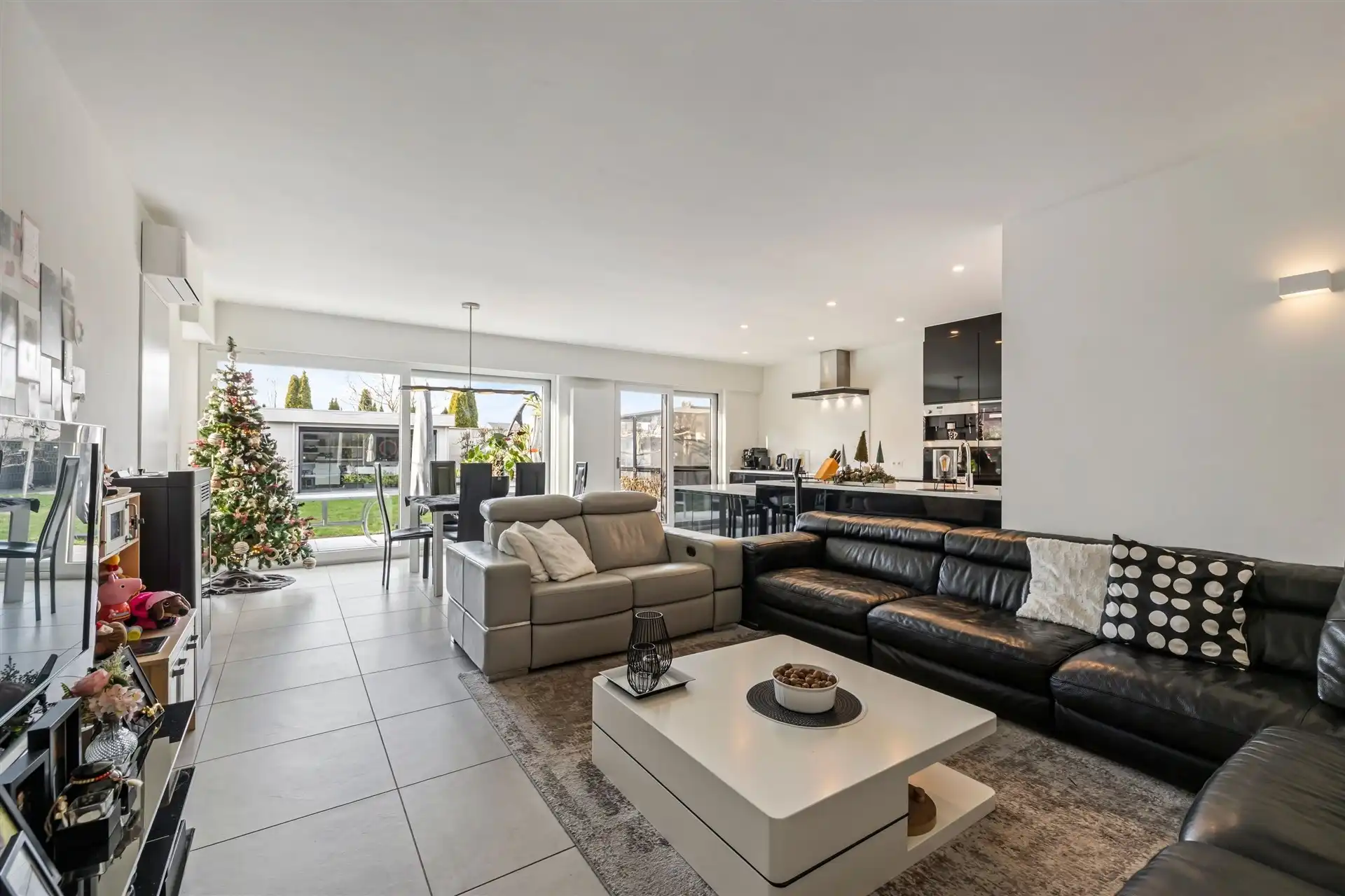 Instapklare gezinswoning met polyvalente ruimte in het hartje van Meerdonk foto 9