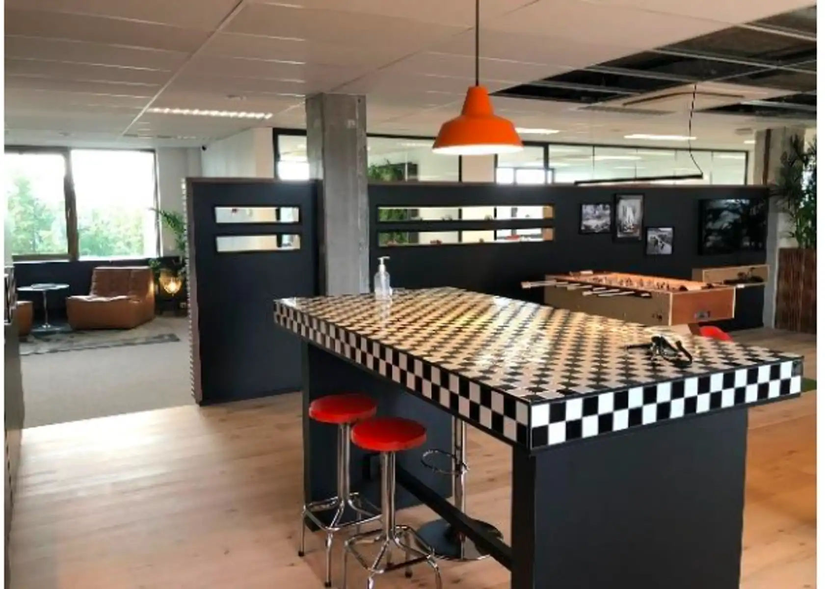 Instapklaar kantoor te Berchem  foto 6