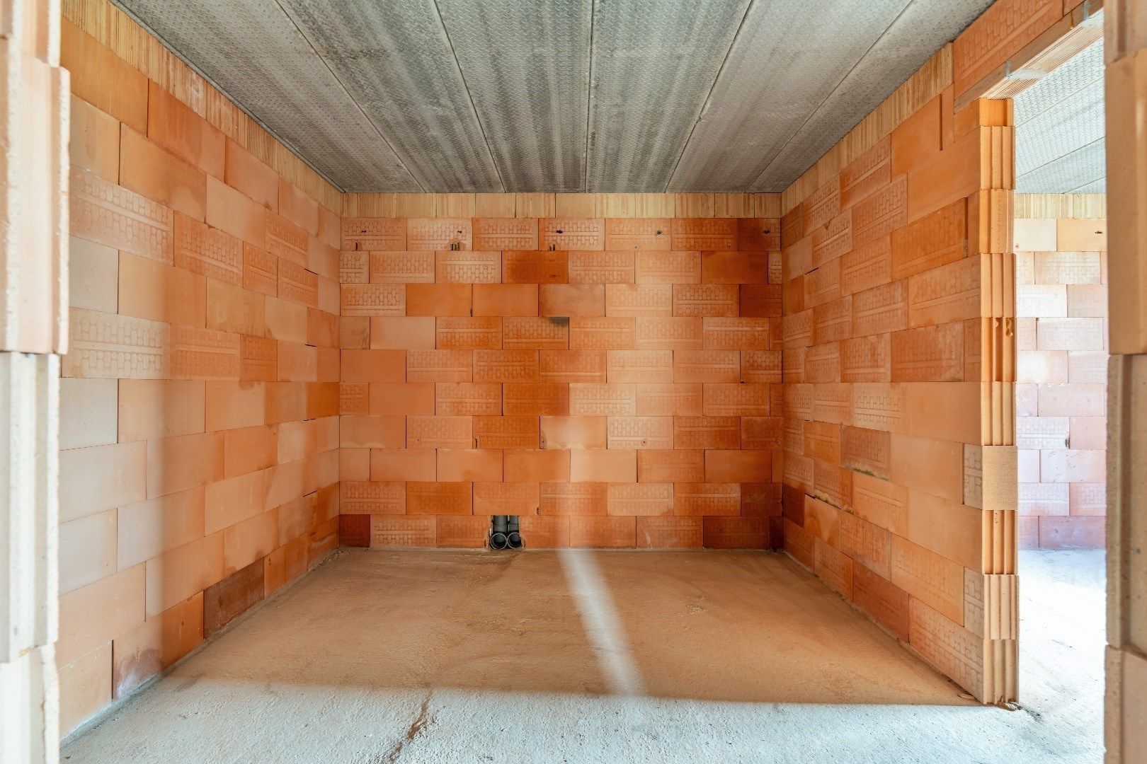 Creëer Uw EIGEN Woonavontuur: 'Casco' pastorijwoning in halfopen bebouwing op een perceel van 10a77ca! foto 30