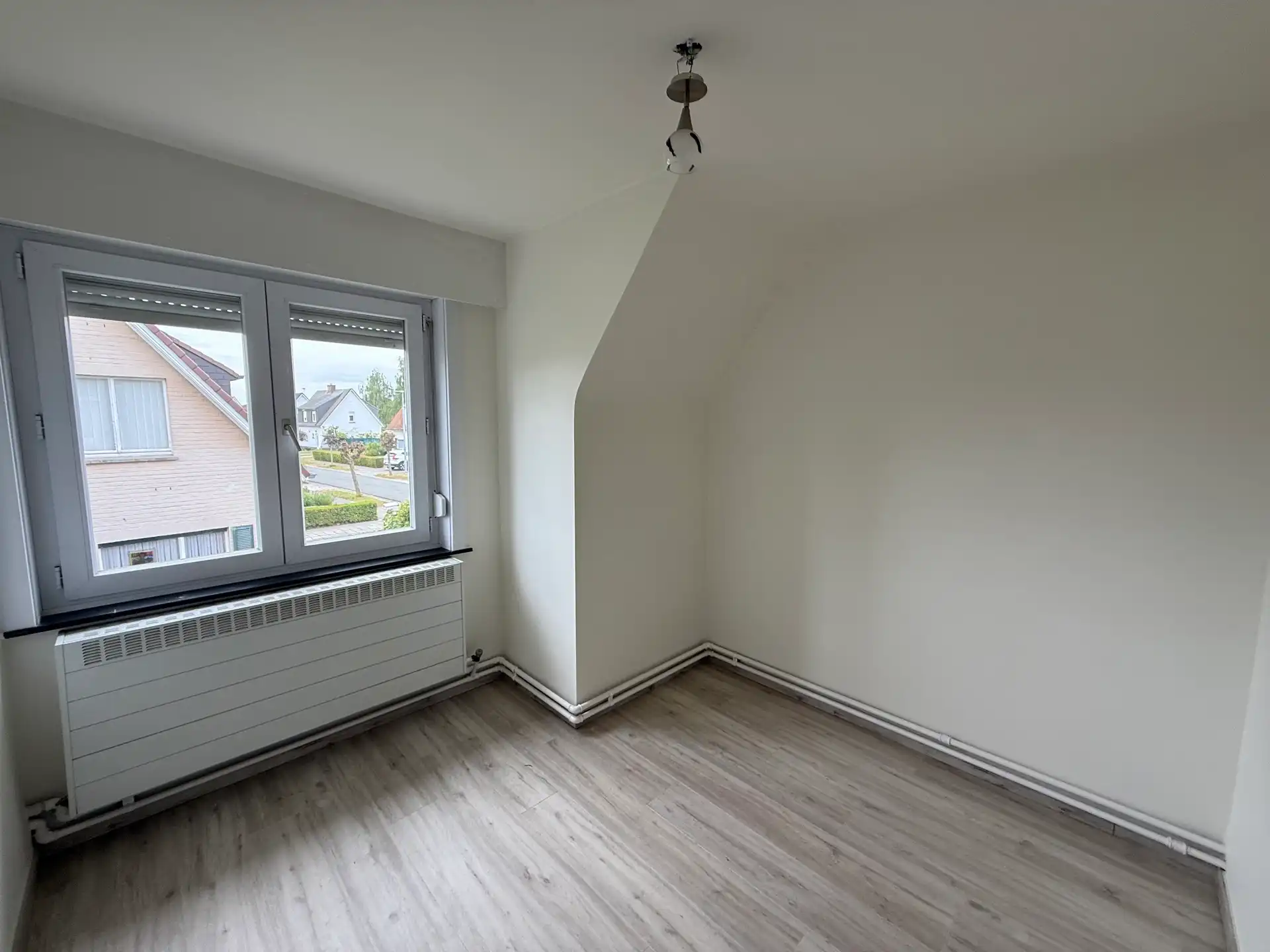 SCHELLEBELLE - OB in rustige wijk. foto 11