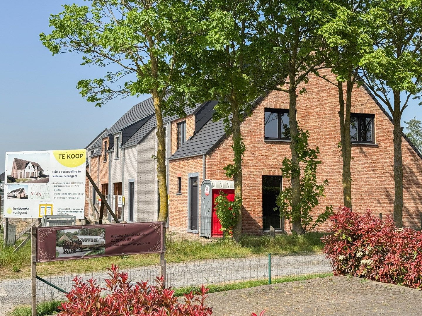 ACTIE BTW WEG ERMEE! - Ruime 3-slaapkamer woning op boogscheut van centrum Eernegem foto 4