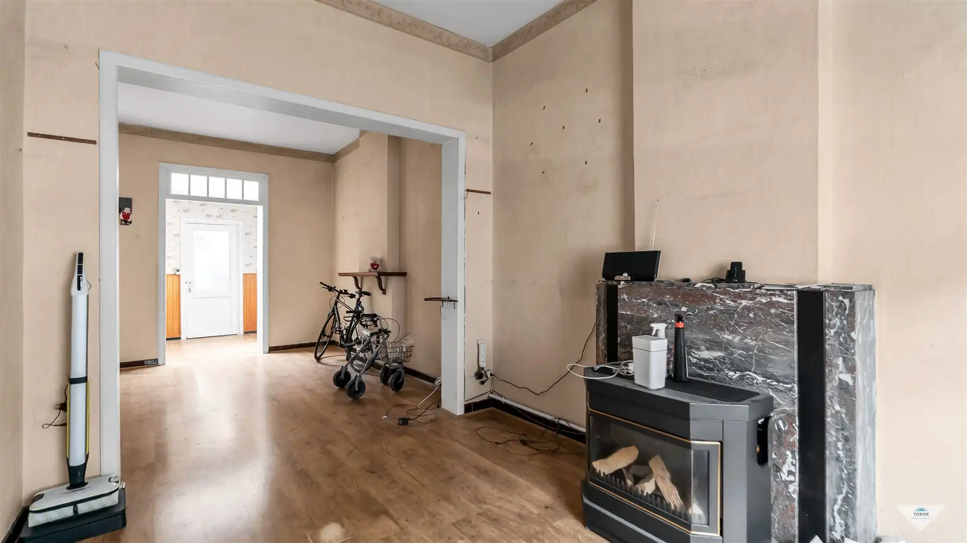 Te renoveren rijwoning met 3 slaapkamers op topligging foto 3