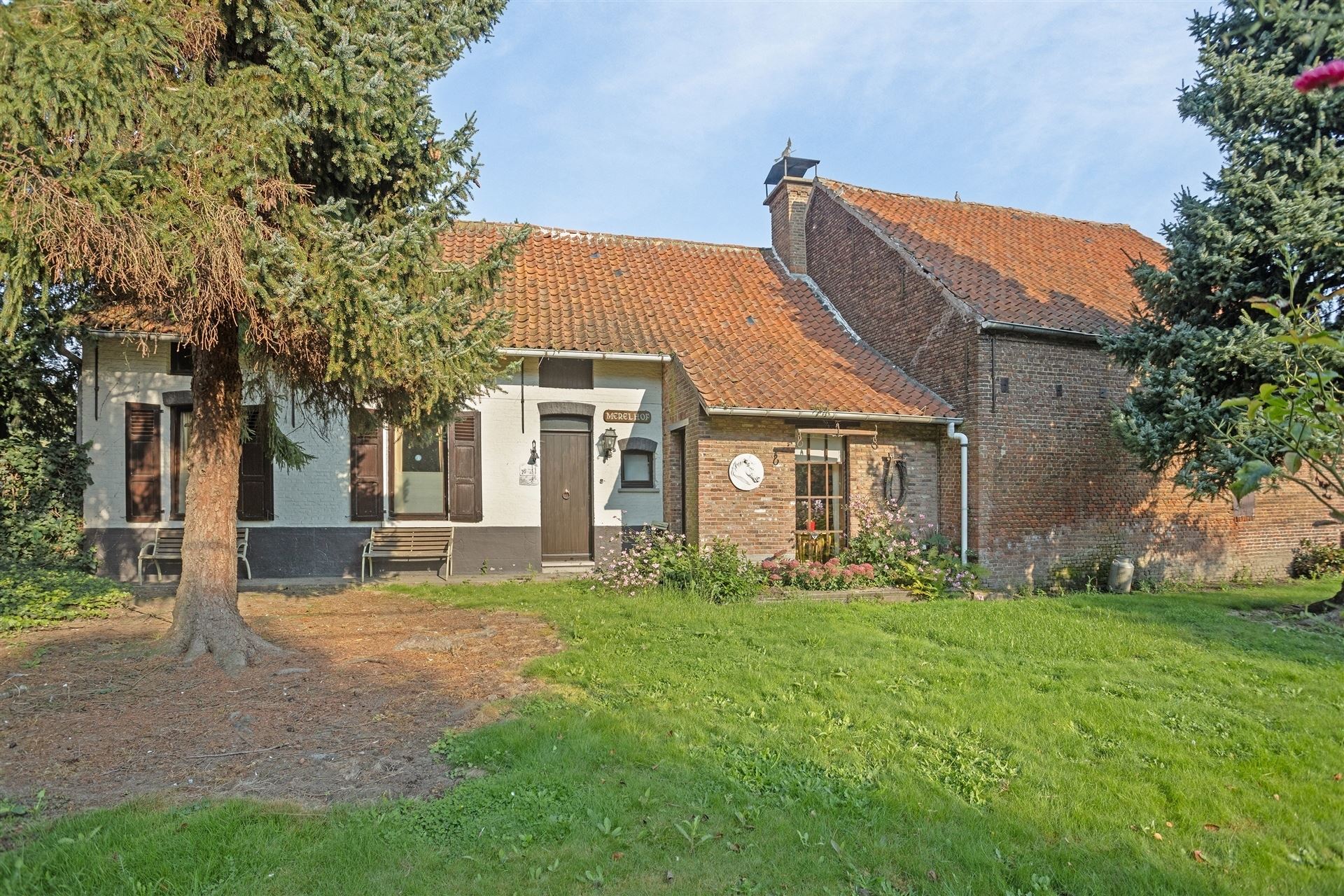 Charmante te renoveren woning op een prachtig perceel. foto 30