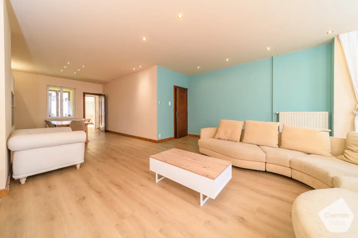Ruime woning met handelsruimte in het centrum van De Panne foto 6