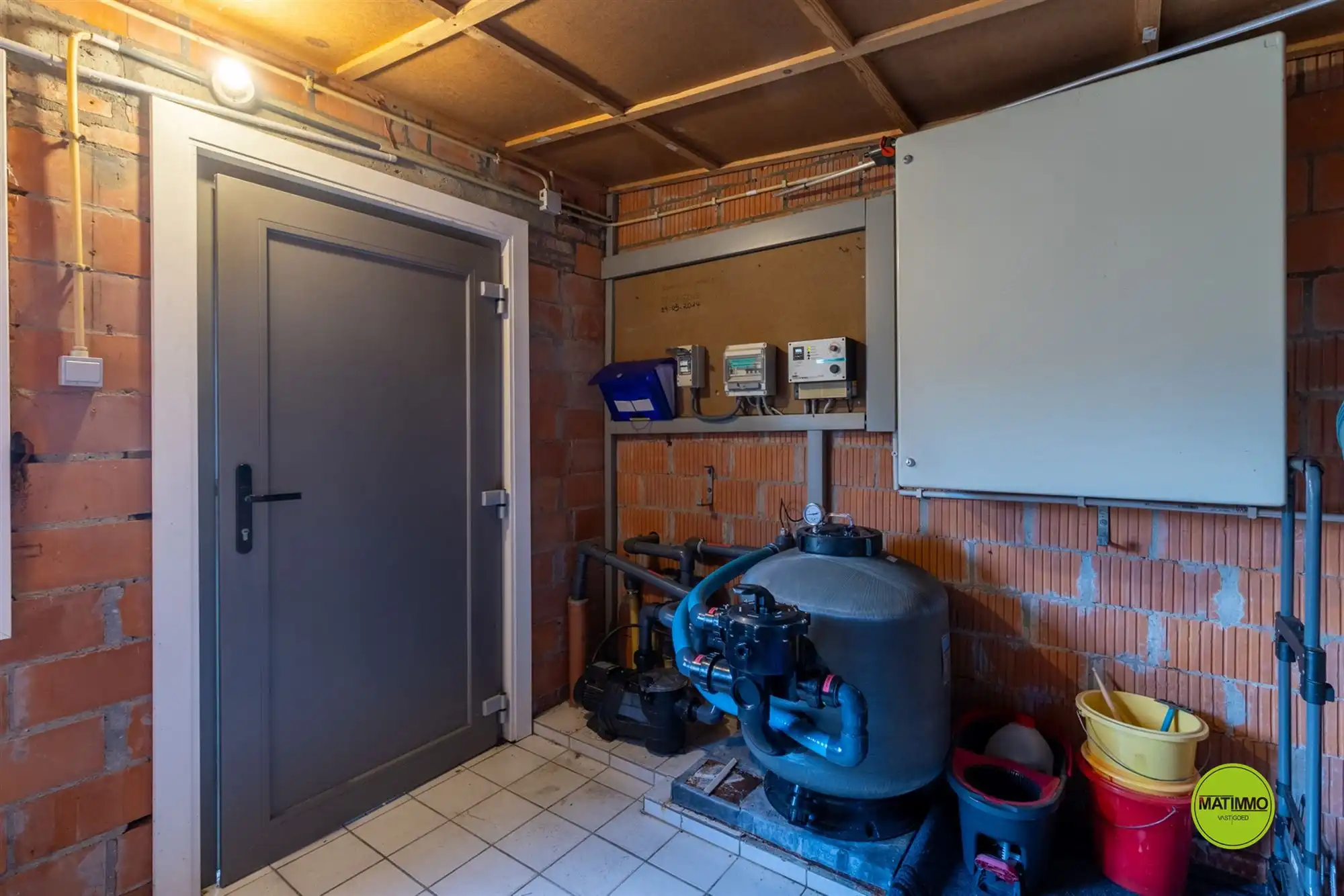 Instapklare gezinswoning met mooie tuin op toplocatie foto 26