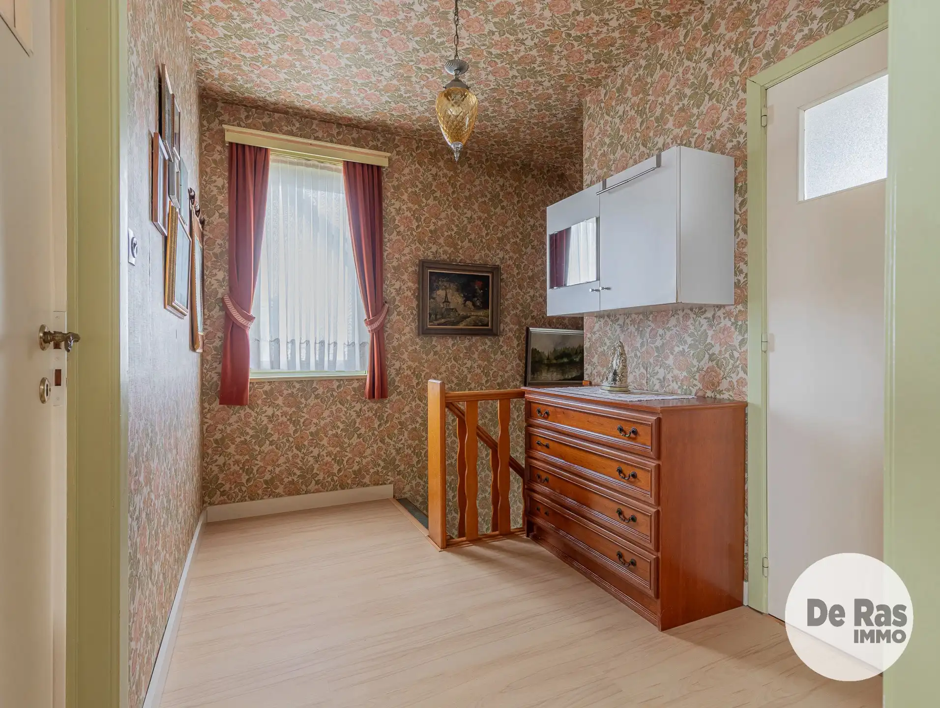 SCHELLEBELLE- Te renoveren woning in een rustige verkaveling foto 21