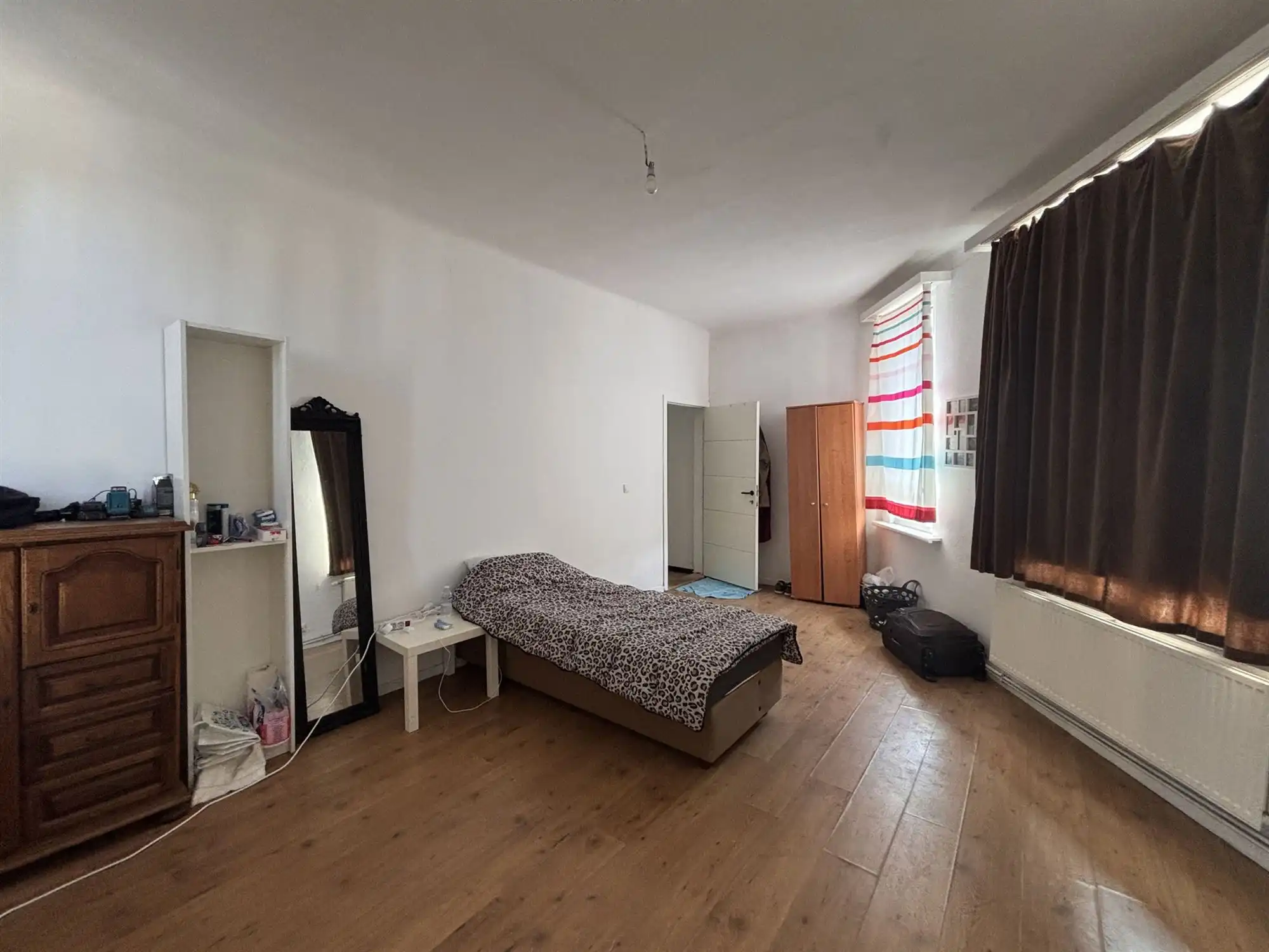 Opbrengsteigendom handelszaak + 3 appartementen foto 9