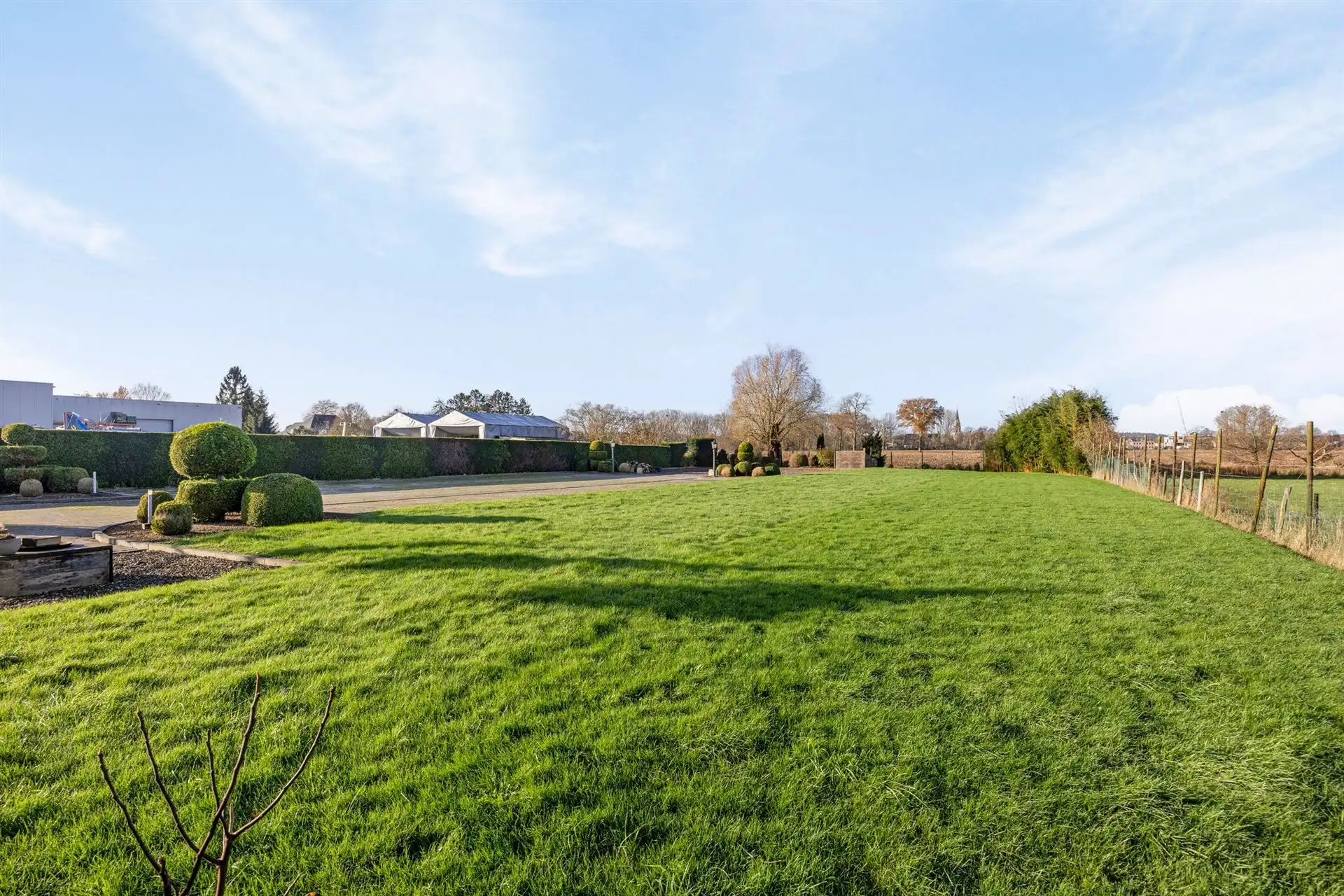 Commercieel bedrijfspand met woonst langs de Rijksweg in Maasmechelen, met hoge visibiliteit, parkeermogelijkheden en veelzijdig commercieel potentieel! foto 22