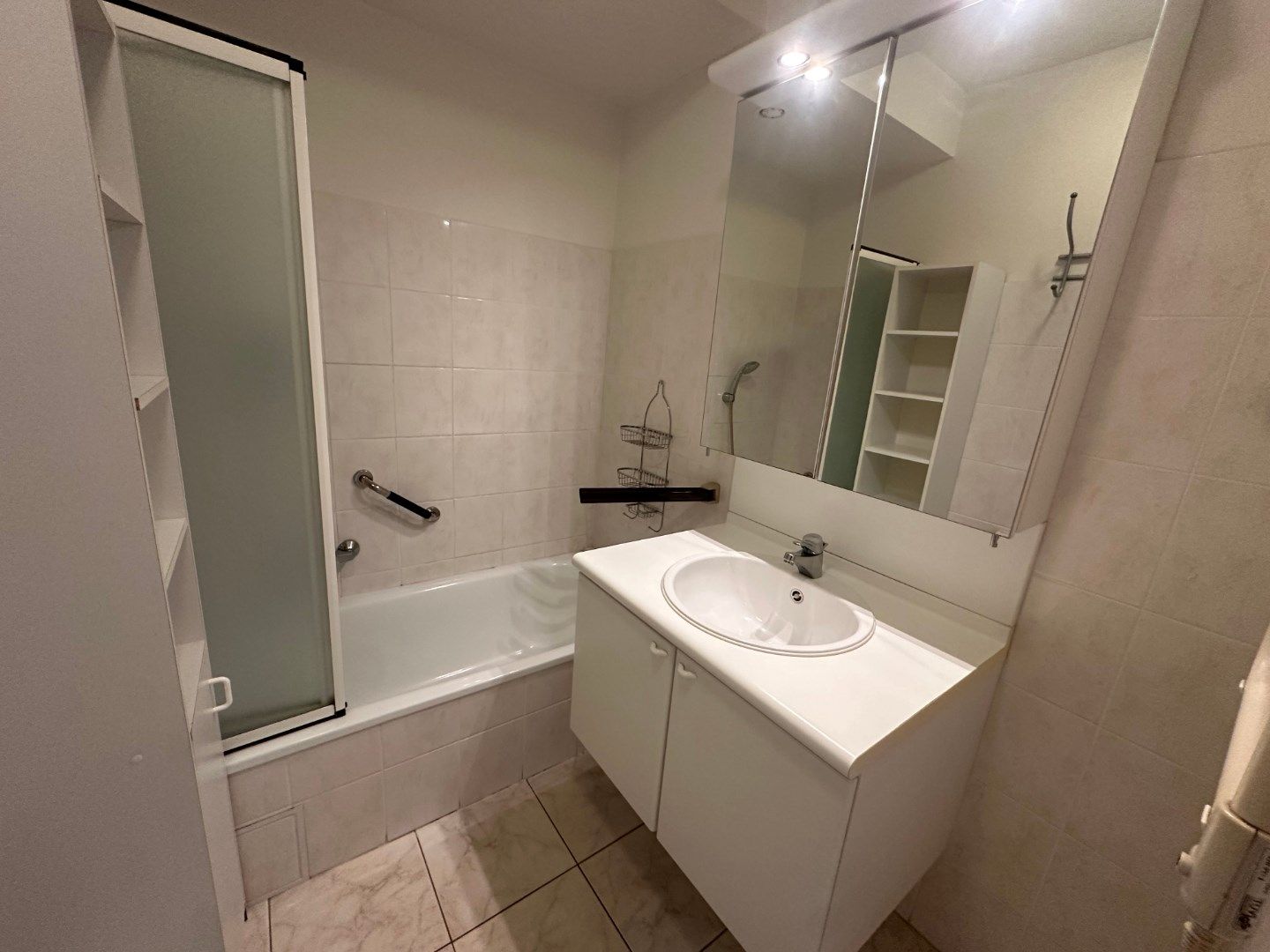 Instapklaar appartement met zeezicht op topligging in Koksijde-Bad foto 10