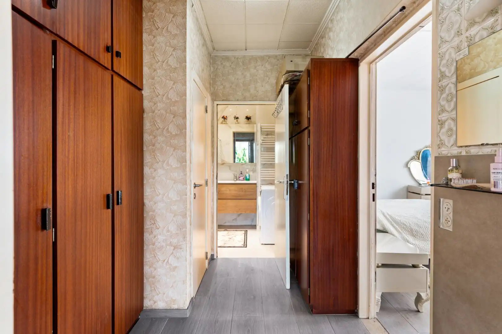 Ruime duplexwoning met 4 slaapkamers en patio in Ekeren! foto 12