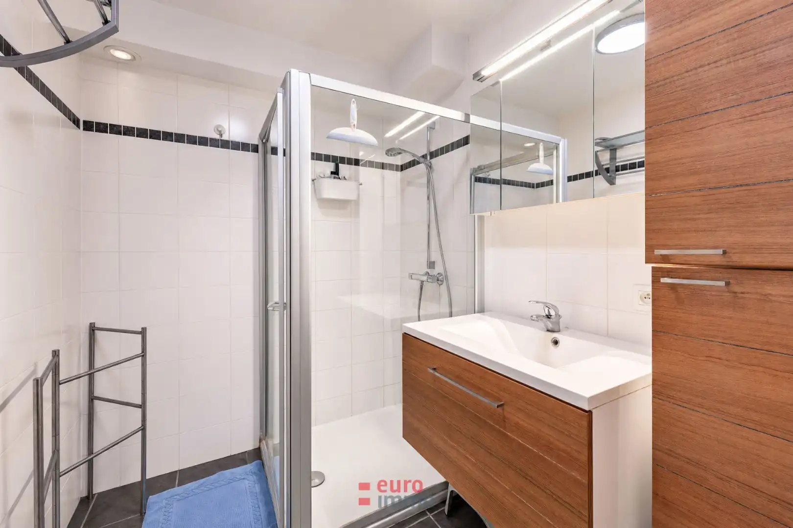 Pal in de winkel/wandelstraat gelegen appartement met 2 slaapkamers én super terras! foto 16