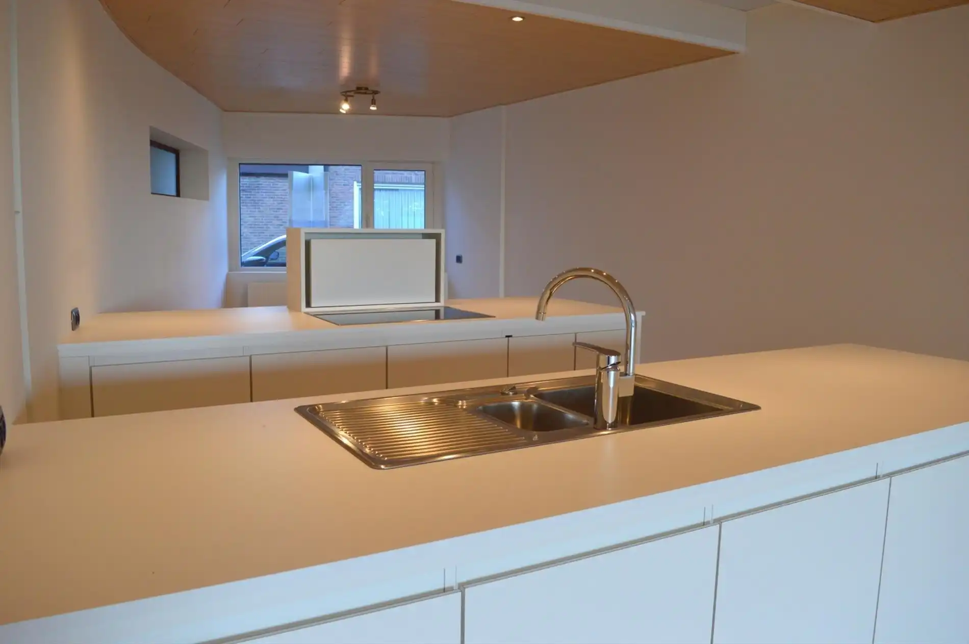 Instapklaar appartement met schitterend zicht in centrum Bellegem foto 5