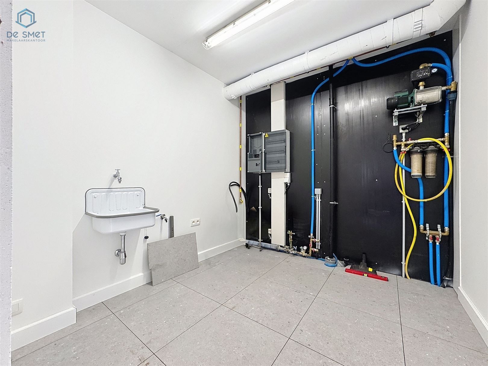 Nieuw appartement met 3 slks! foto 2