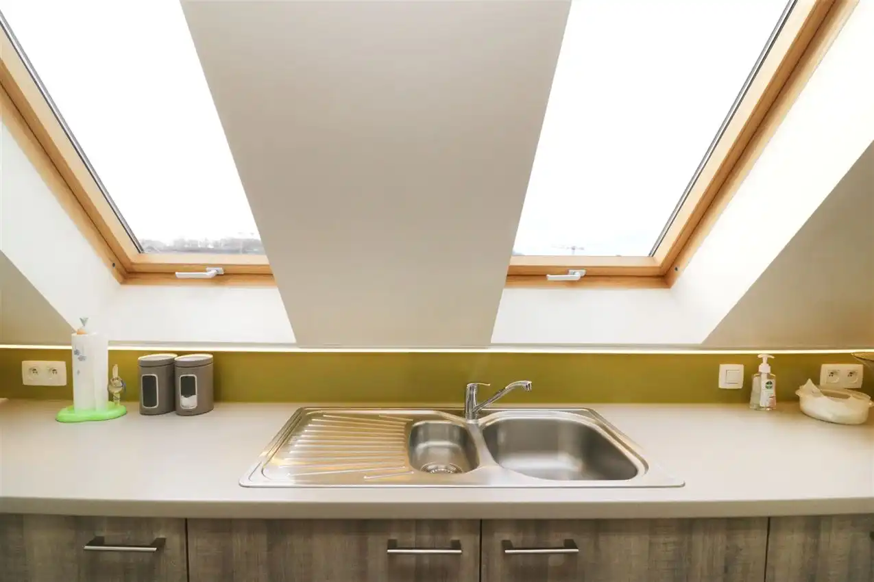 Zonnige penthouse met 2 slaapkamers, mooi terras, inclusief garage  foto 46