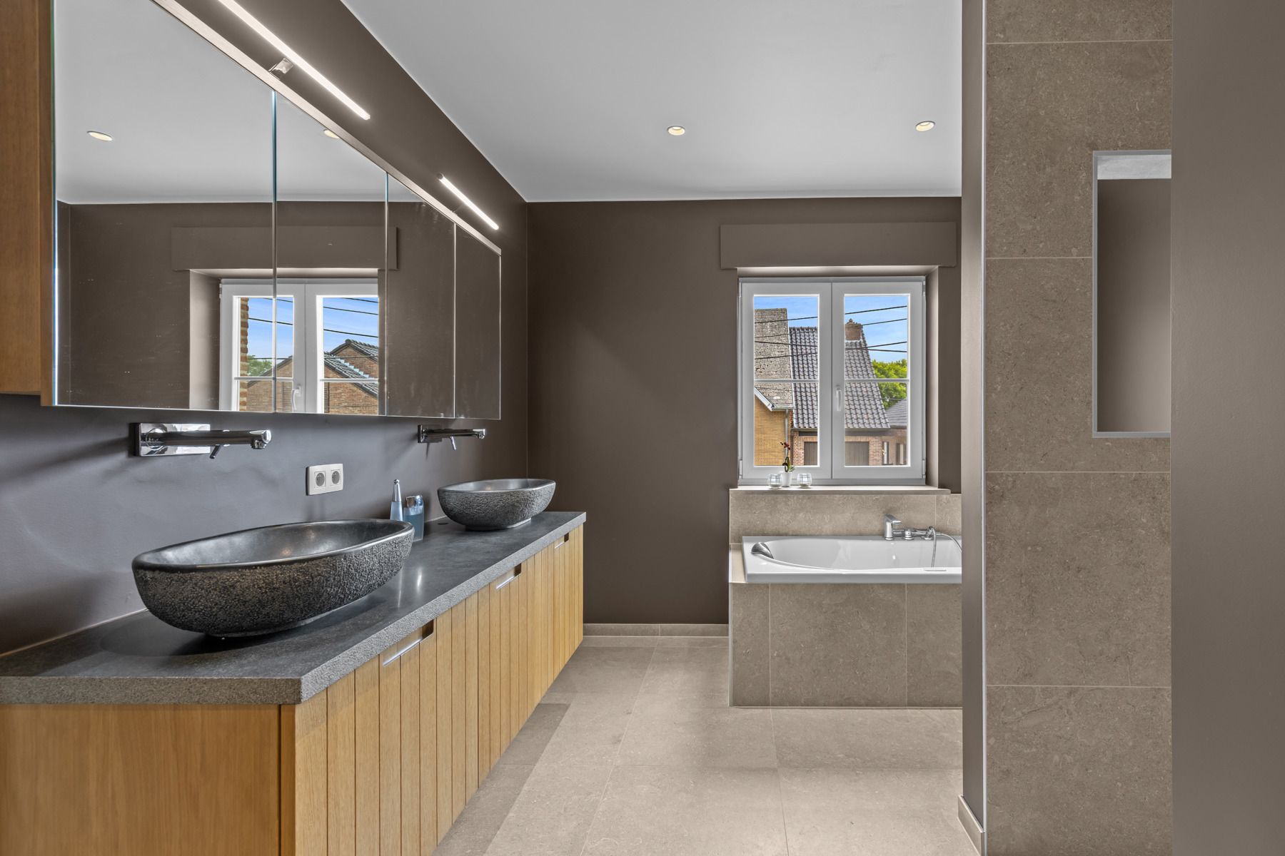 BAMBRUGGE - Uitzonderlijke woning met tuin op toplocatie foto 22