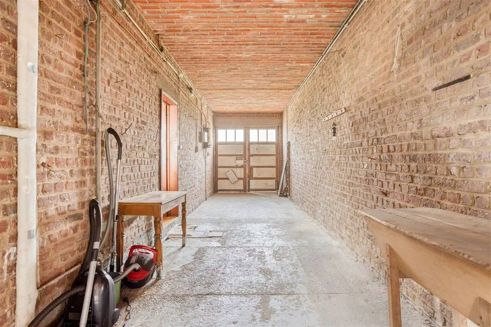 Karaktervolle woning met veel ruimte en potentieel  foto 30