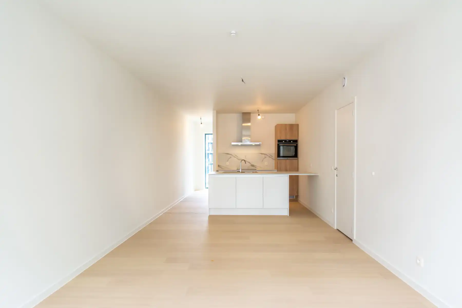 Lichtrijk nieuwbouwappartement met 2k en terras foto 2