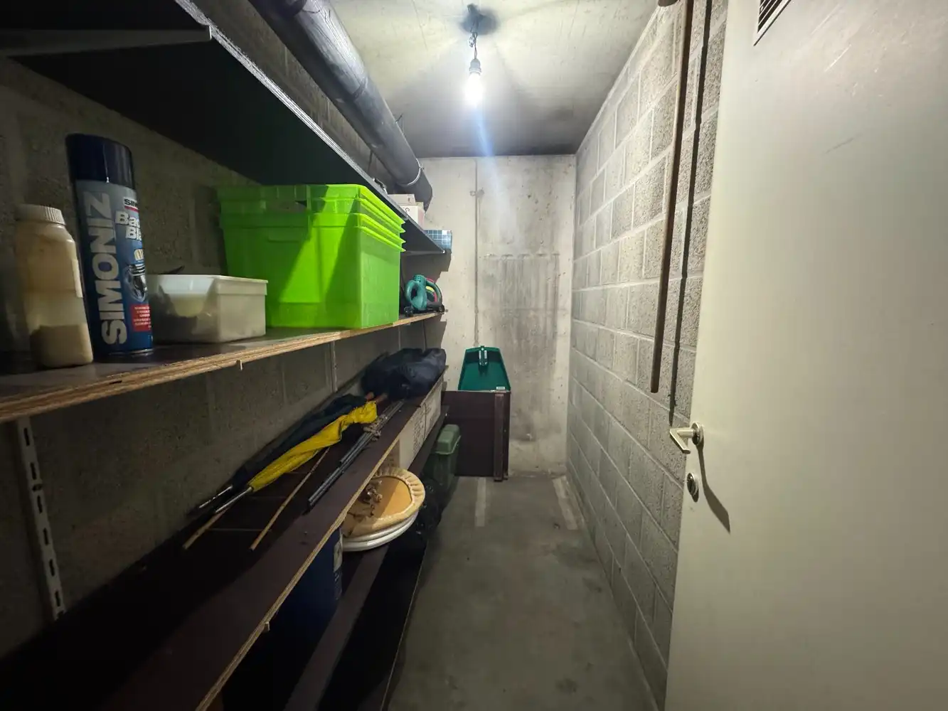 INSTAPKLAAR GELIJKVLOERS APPARTEMENT (H.O.B) foto 12