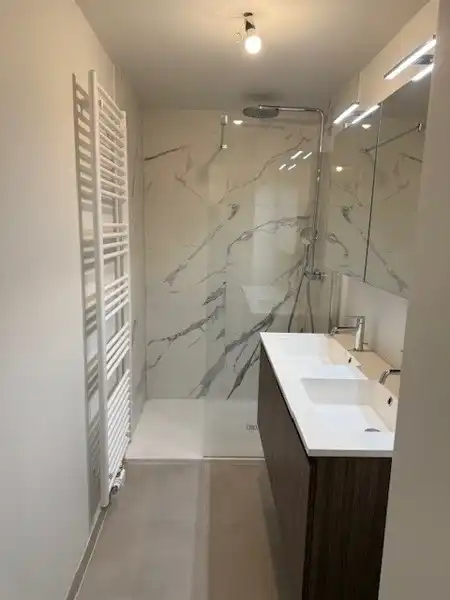 Prachtig 2-slaapkamerappartement op topligging aan het water TE HUUR! foto 13