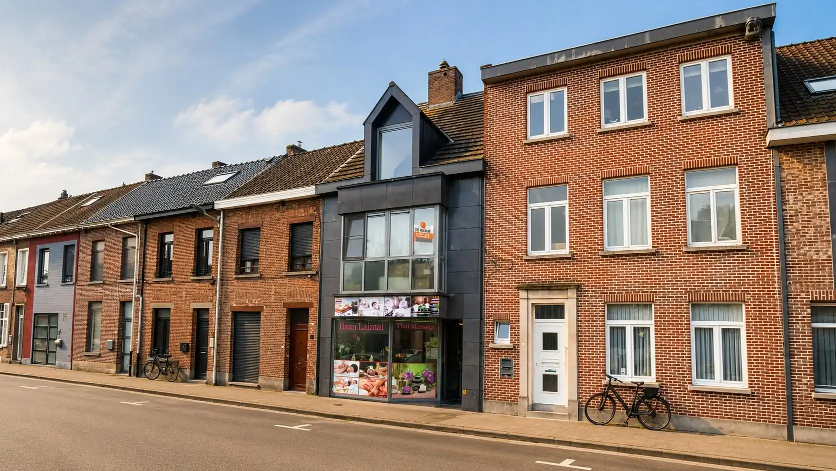 Verzorgd en instapklaar appartement te huur in het centrum van Lokeren met 1 slaapkamer foto {{pictureIndex}}