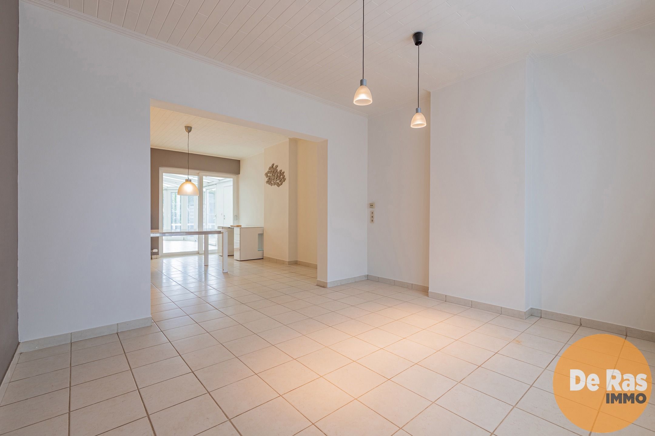  ERONDEGEM- Instapklare woning met grote tuin  foto 5