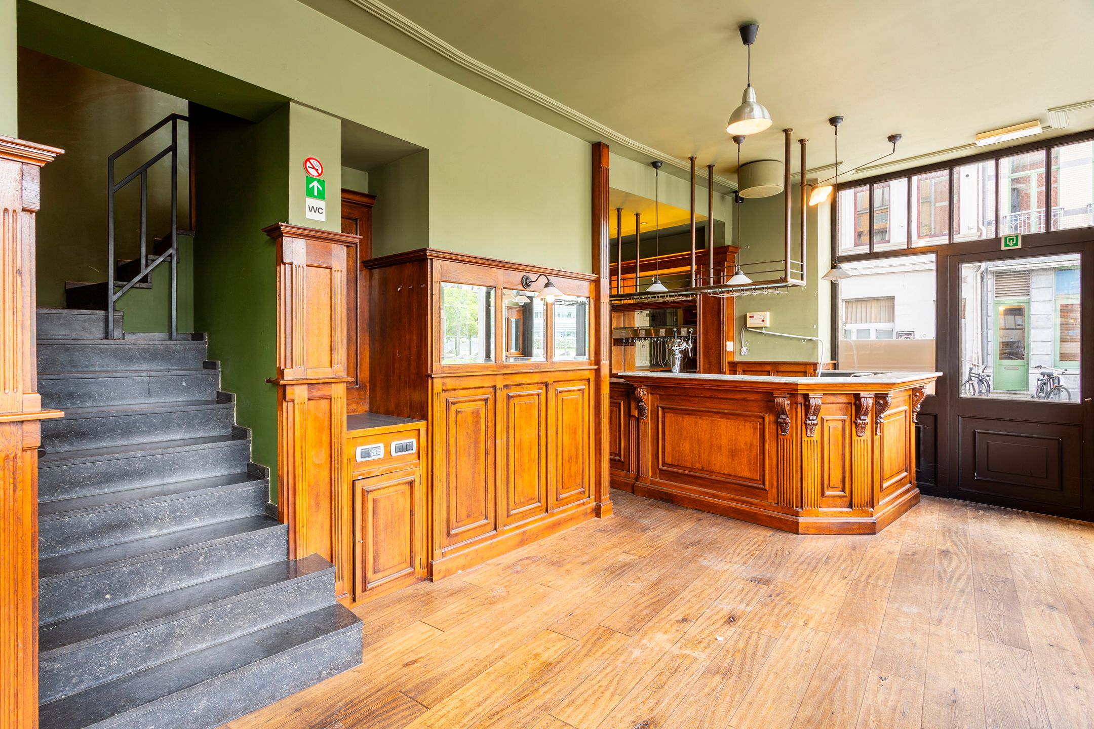 commerciële ruimte ca 172 m² met zicht op Vlinderpaleis foto 6