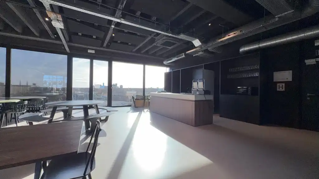 Instapklaar kantoor te huur in Hardy Building te Antwerpen foto 9