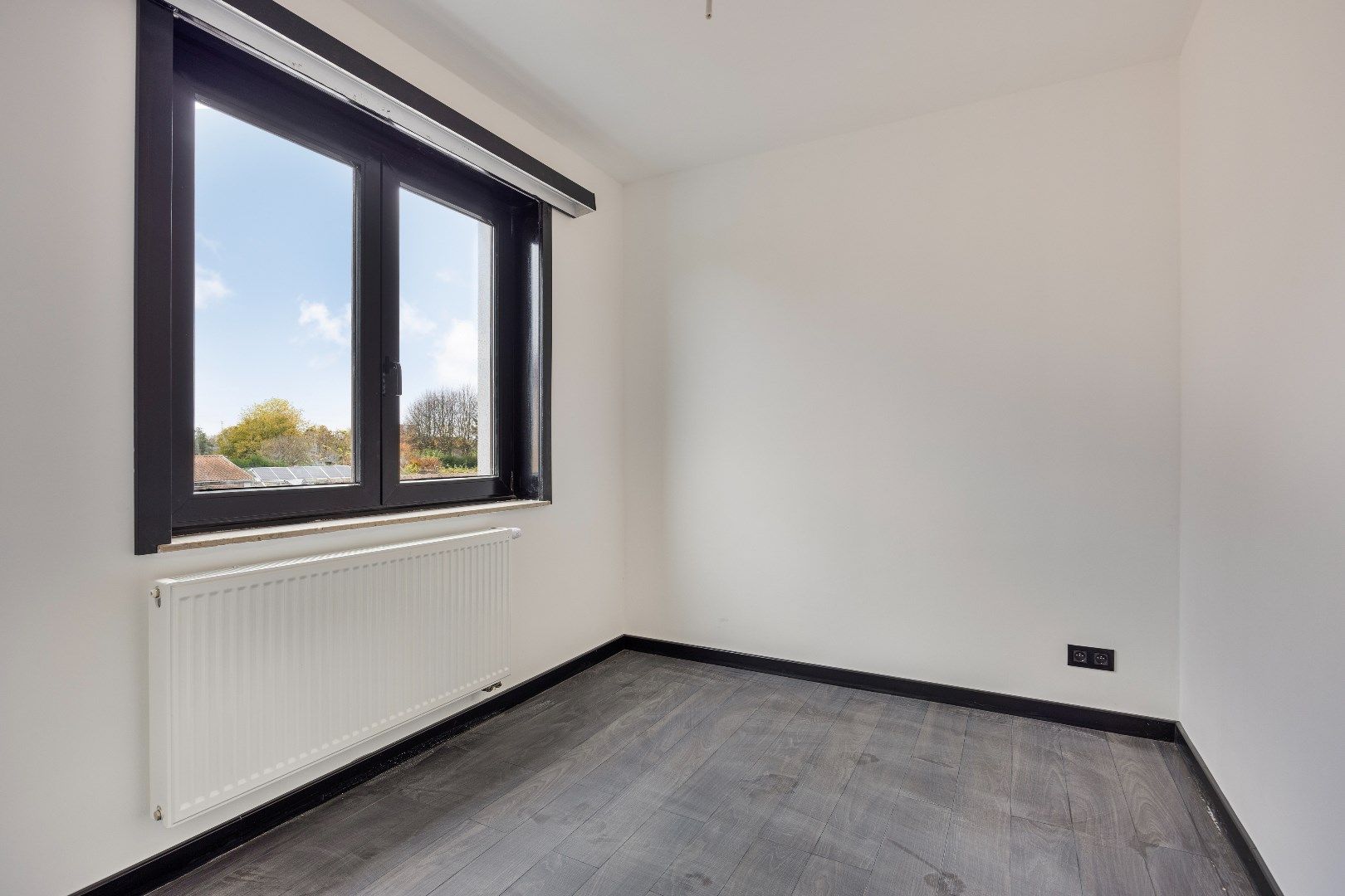 Gerenoveerde woning, 3 slpk, 190m², 7a94ca, Z-O gericht perceel foto 31