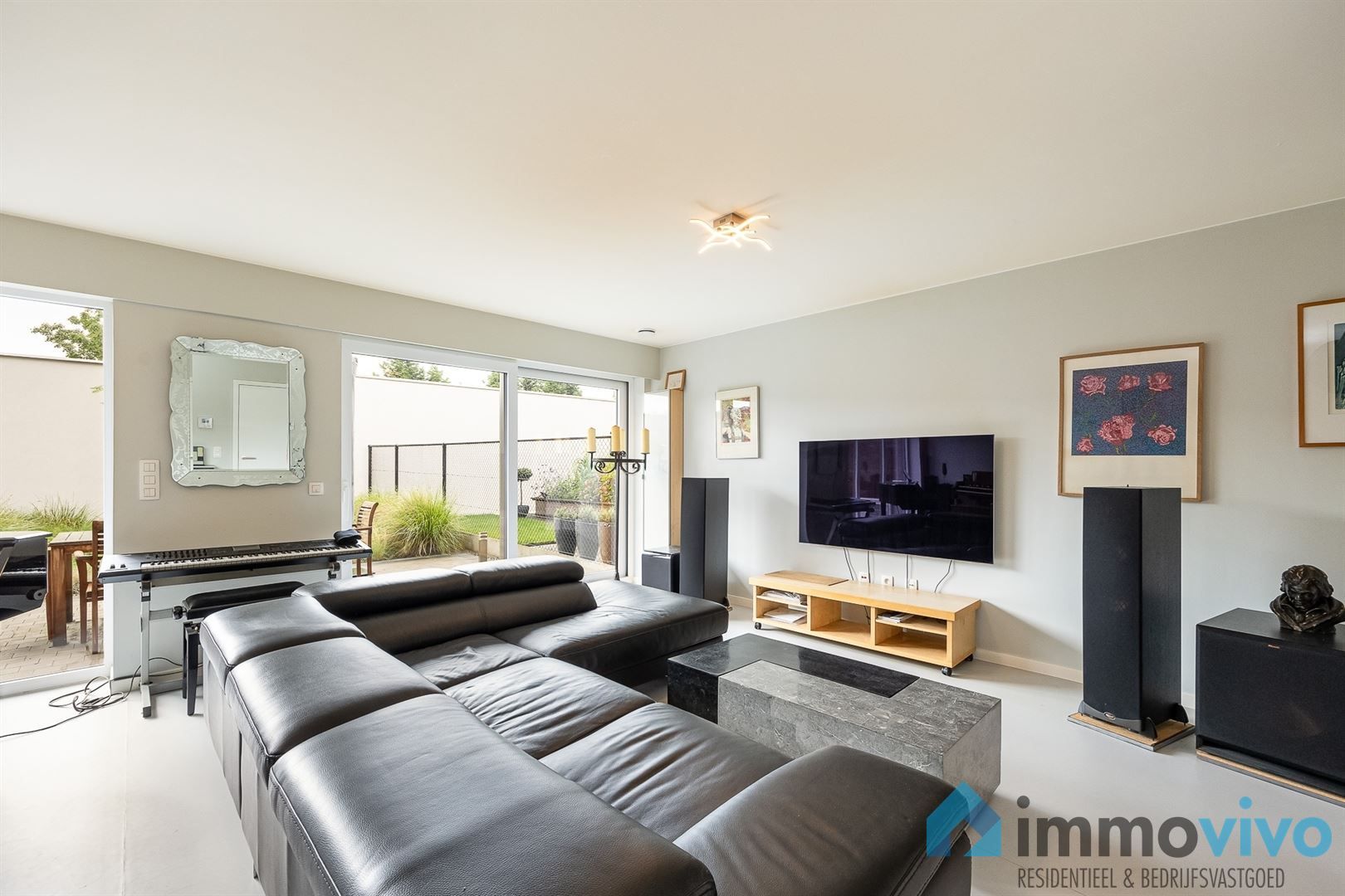 Gelijkvloers 2 slaapkamerappartement (BEN-woning!) met tuin en autostaanplaats. foto 6
