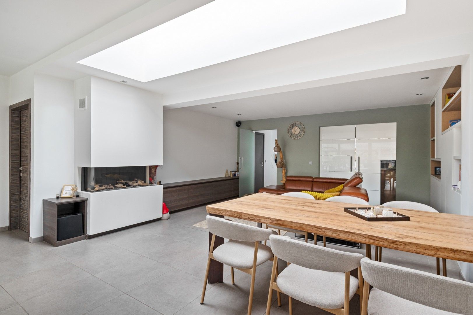 Energiezuinige woning met ruime leefruimte & 4 slpk's foto 3