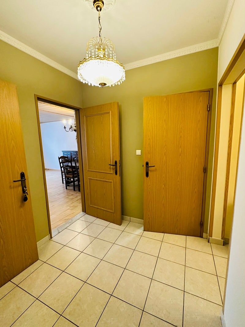 Centraal gelegen gelijkvloers appartement te Achel foto 3