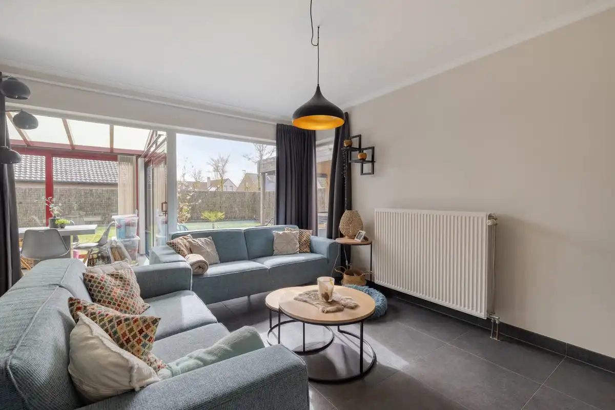 Ruim huis met 3 slpk, zuidgerichte tuin en rustige ligging in Lievegem foto 6