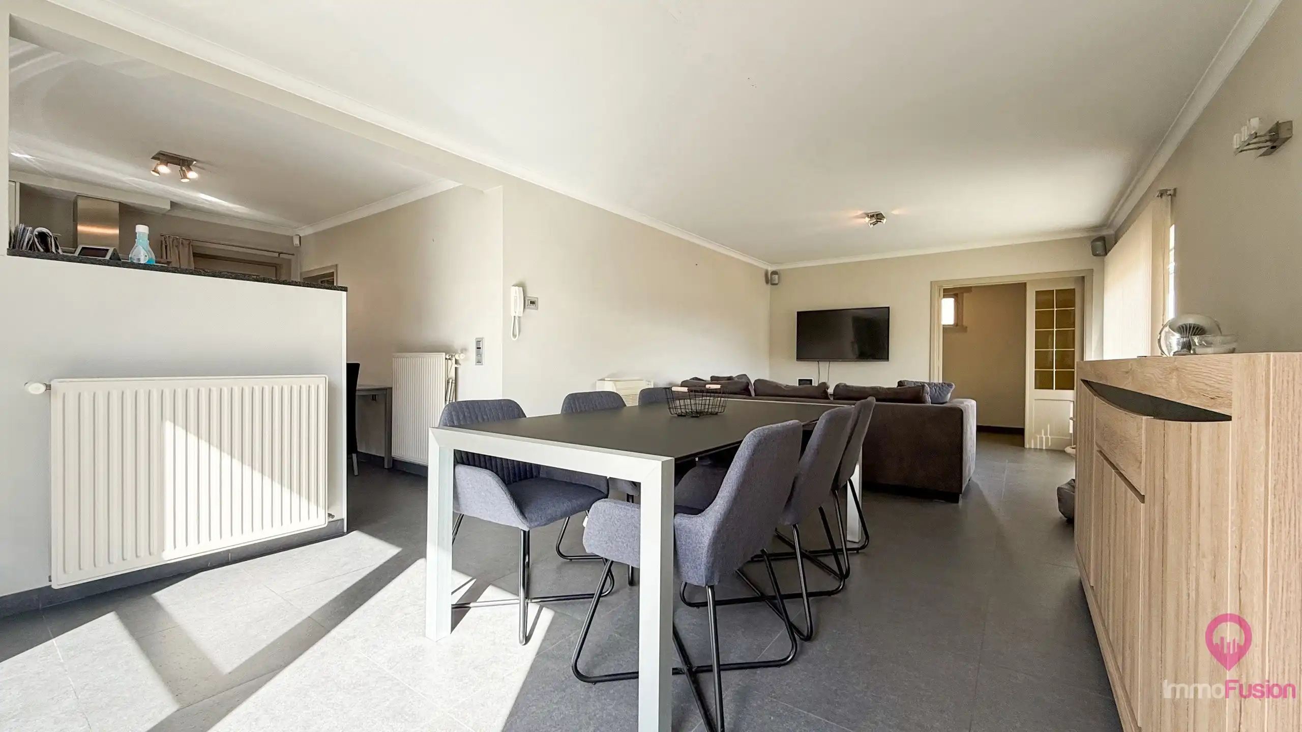 Charmante open bebouwing met 3 slaapkamers op rustige ligging! foto 4