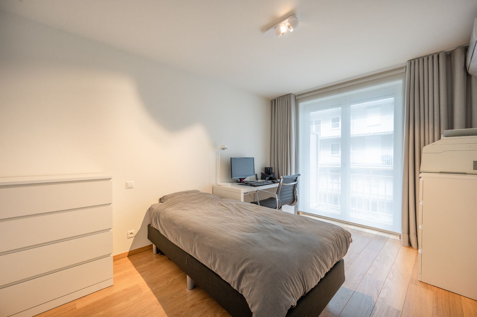 Stijlvol vernieuwd appartement in Duinbergen vlakbij het strand foto 10