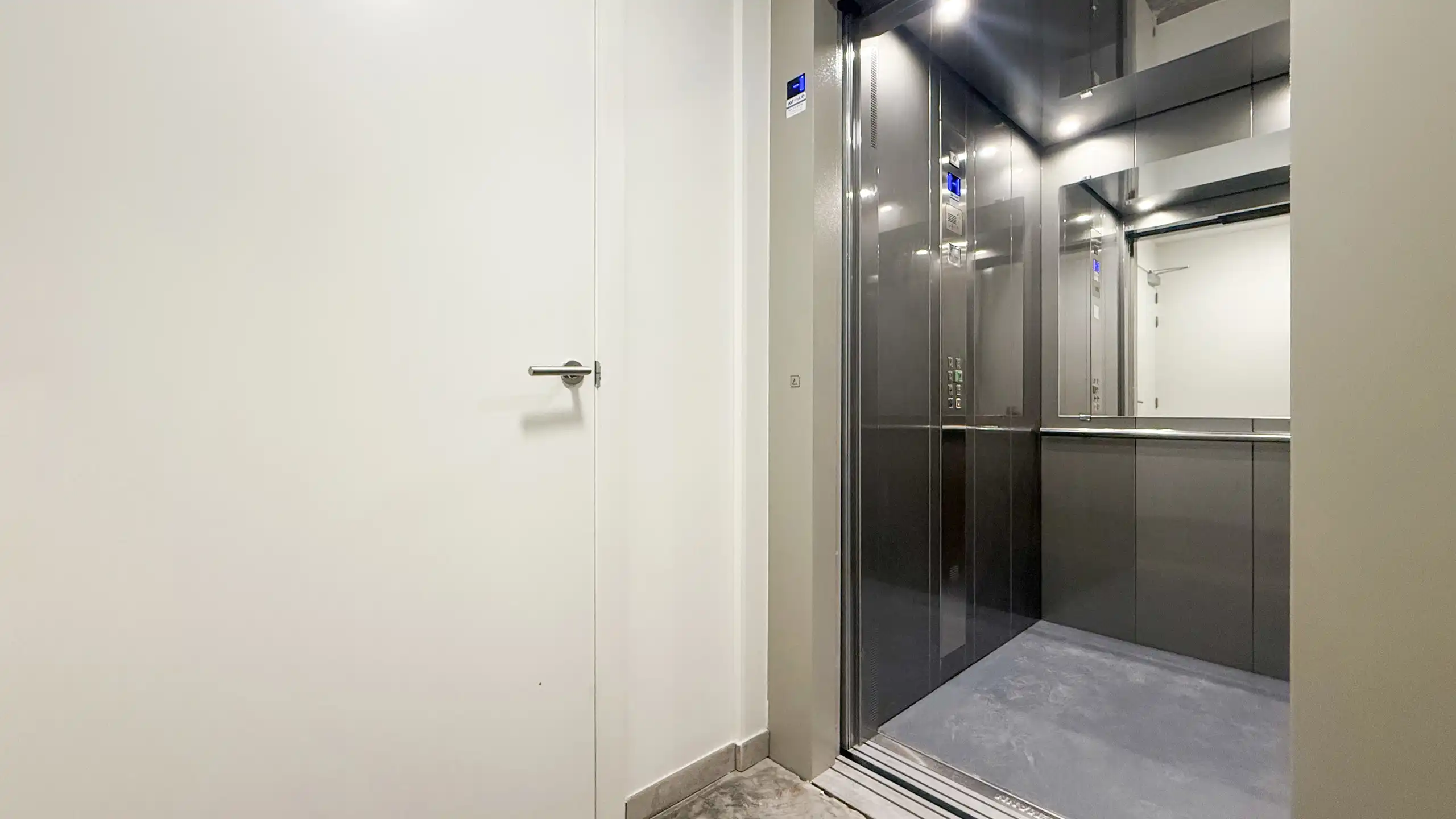 Luxueus nieuwbouwappartement met 3 slpks, parking+berging! foto 32