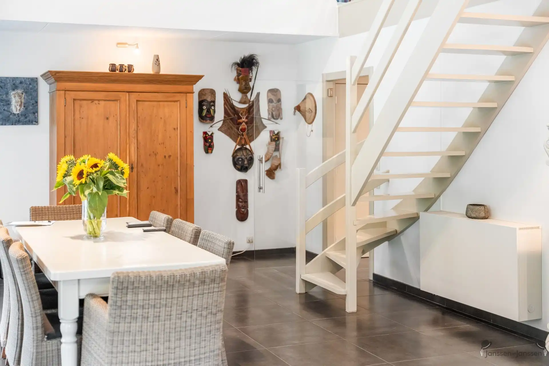 Prachtige lichtrijke villa met 4 slaapkamers op 826m². foto 39