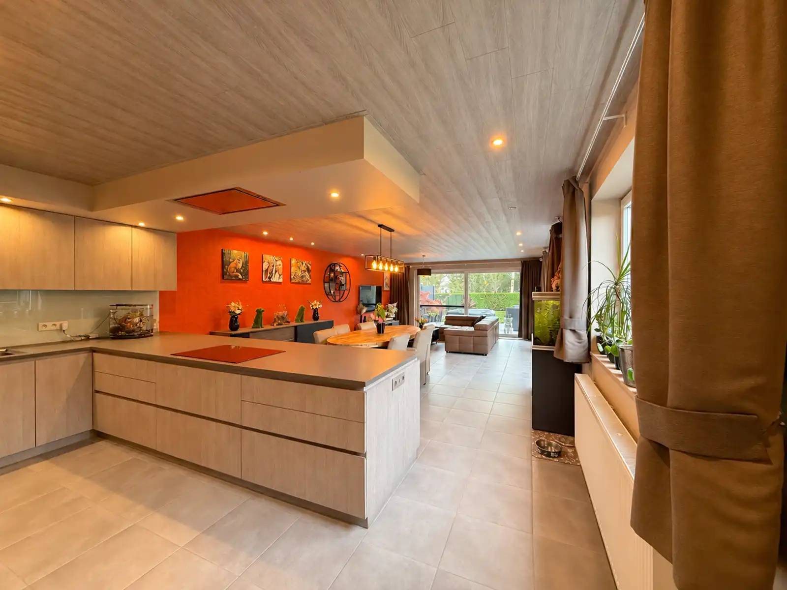 Instapklare woning (half open) met 3 slaapkamers en tuin foto 7