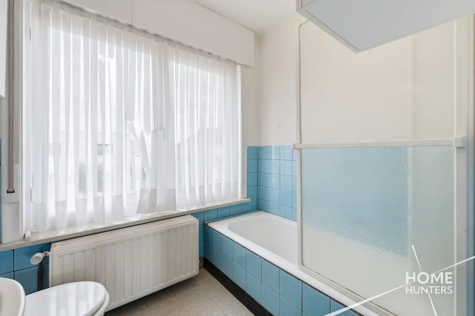 Ruime woning met oprit, garage, gunstig EPC en maar liefst 5 slaapkamers foto 19
