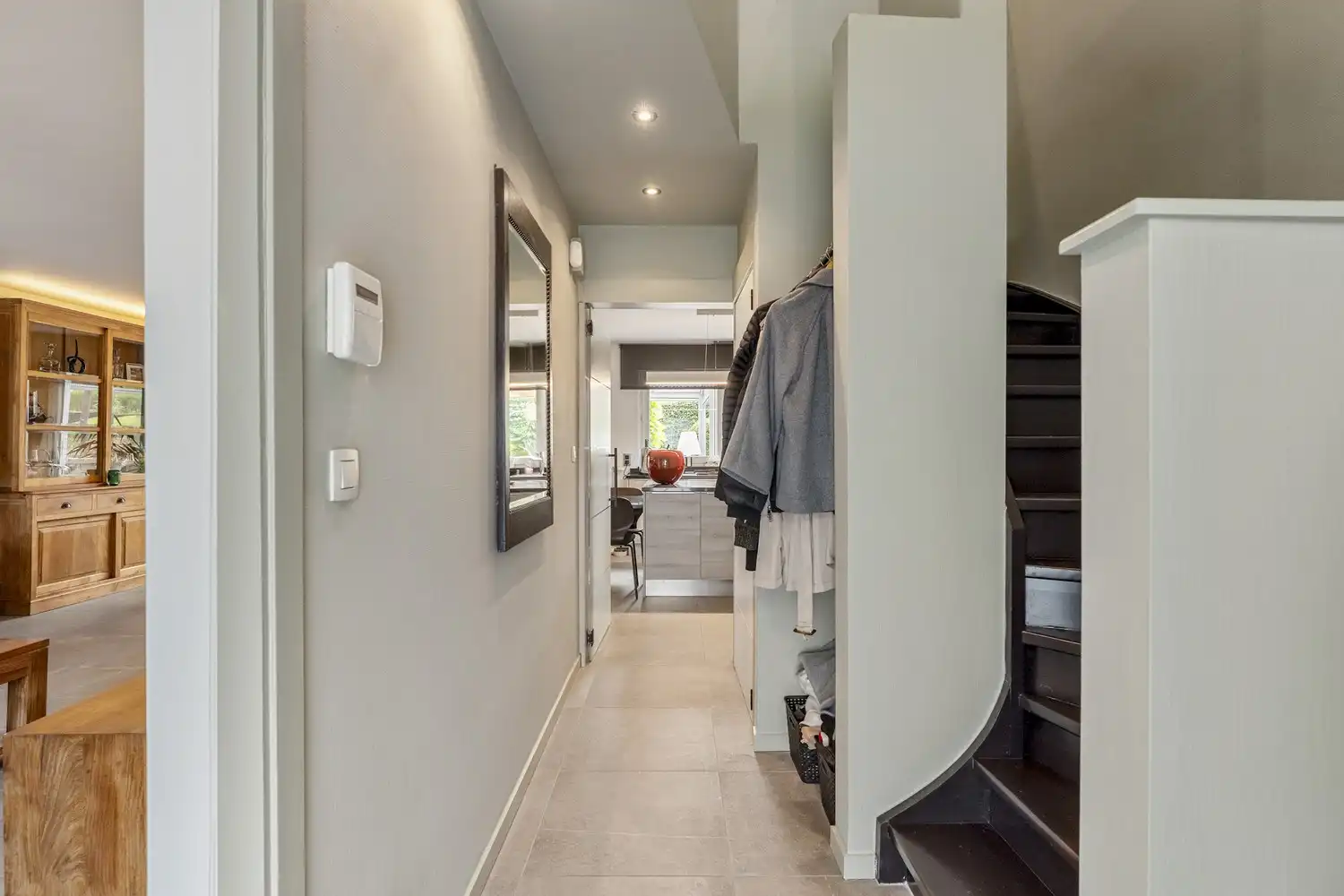 Instapklare woning met drie slaapkamers en zuidwest georiënteerde tuin! foto 10