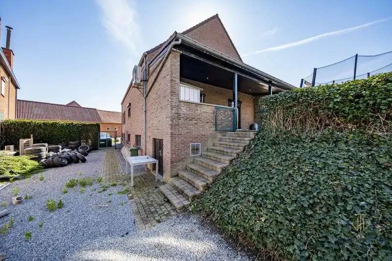 Ruime woning met tal van mogelijkheden op een strategische locatie in Sint-Truiden. foto 29