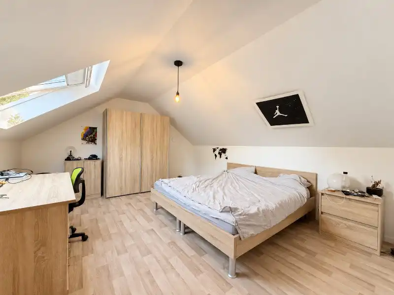 Rustig gelegen open bebouwing met 4 slaapkamers en zonnige tuin foto 20